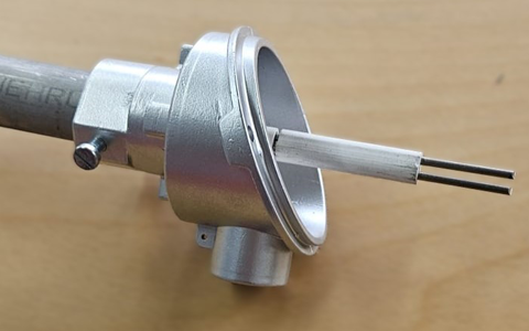 106_Thermoelement-mit-Hochtemperatur-Schutzrohr.png