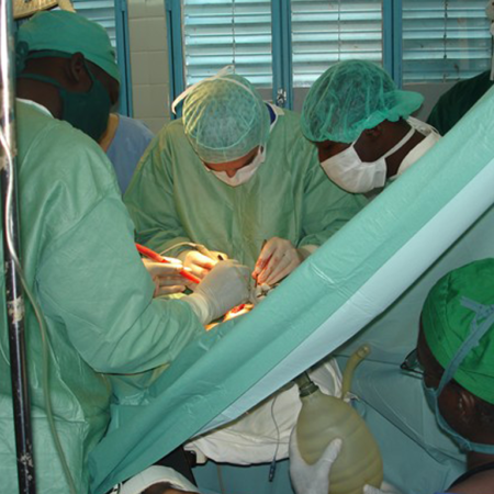 Operationssaal in Afrika vom Projekt SOPHIA der Ostschweizer Fachhochschule