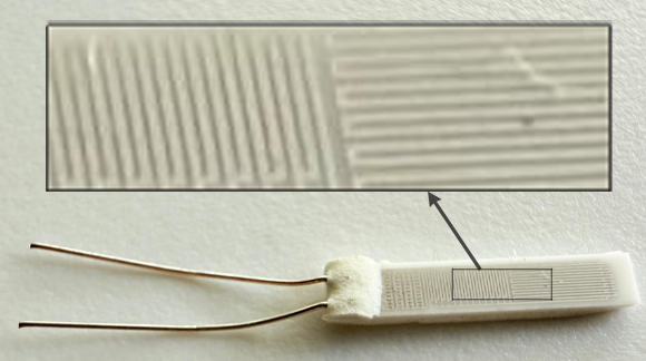 Nahaufnahme PT100-Sensor im Vergleich zu einem Pt1000-Sensor für Temperaturfühler